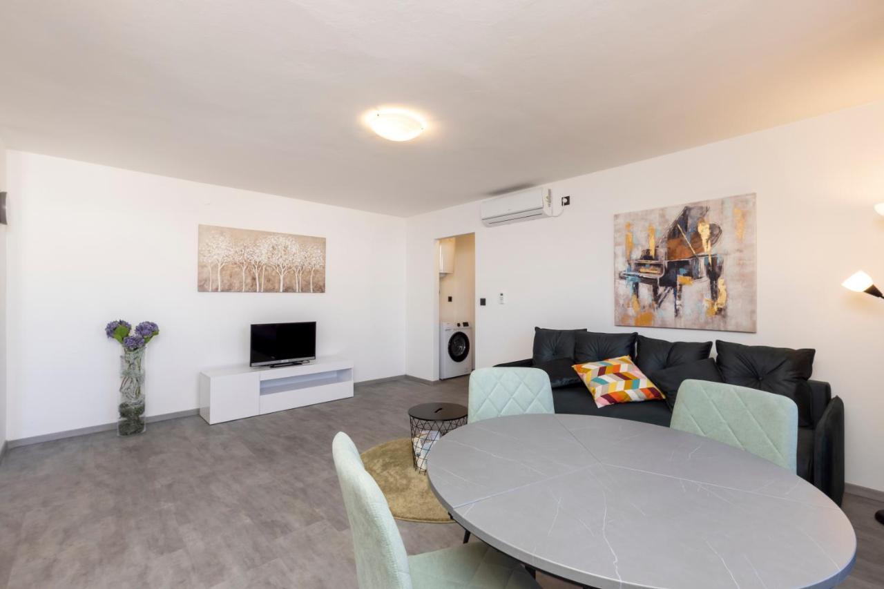 Providenca Accommodation 木洛希尼 客房 照片